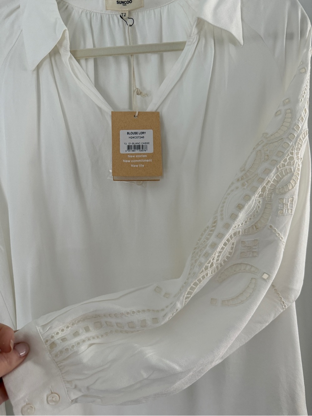 Suncoo Paris Blouse Lory Ivory Eyelet Lace Sleeve V-Neck Top NWT Size T2 / US M - Picture 6 of 13
